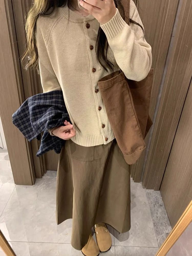 日系氣質溫柔風軟糯毛衣外套女秋季百搭毛織圓領開衫上衣