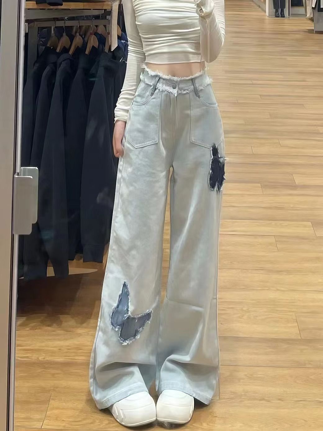 辣妹高街蝴蝶刺繡微喇牛仔褲女秋季設計感高腰寬鬆顯瘦闊腿拖地褲