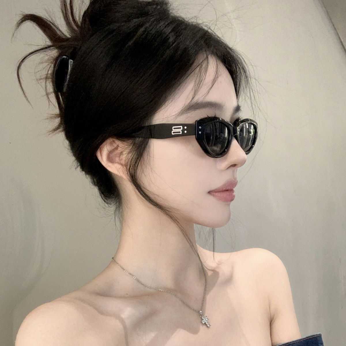 新款墨鏡女明星同款度假海邊防曬防紫外線強光窄框貓眼太陽眼鏡男