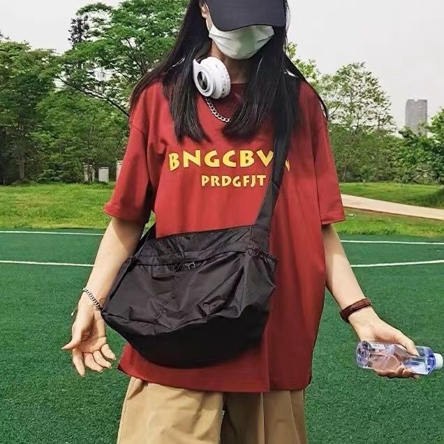 防水尼龍布餃子包男女同款斜挎包簡約運動風大容量休閒單肩托特包