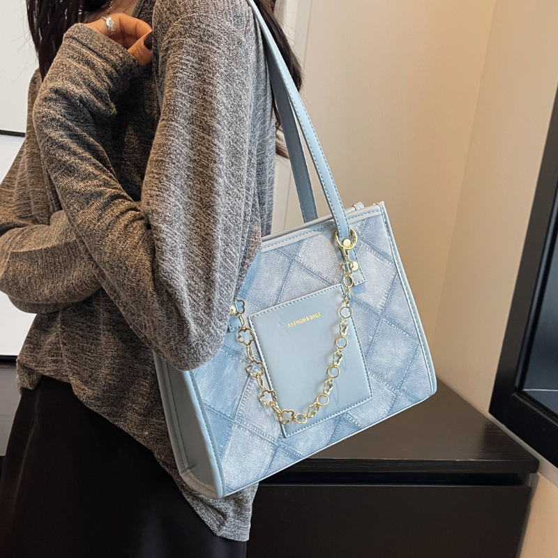 High-End-Feeling 2023 neuer Trend, leichte, luxuriöse Damen-Umhängetasche mit großem Fassungsvermögen für Pendler und vielseitige Tasche_voghion.com