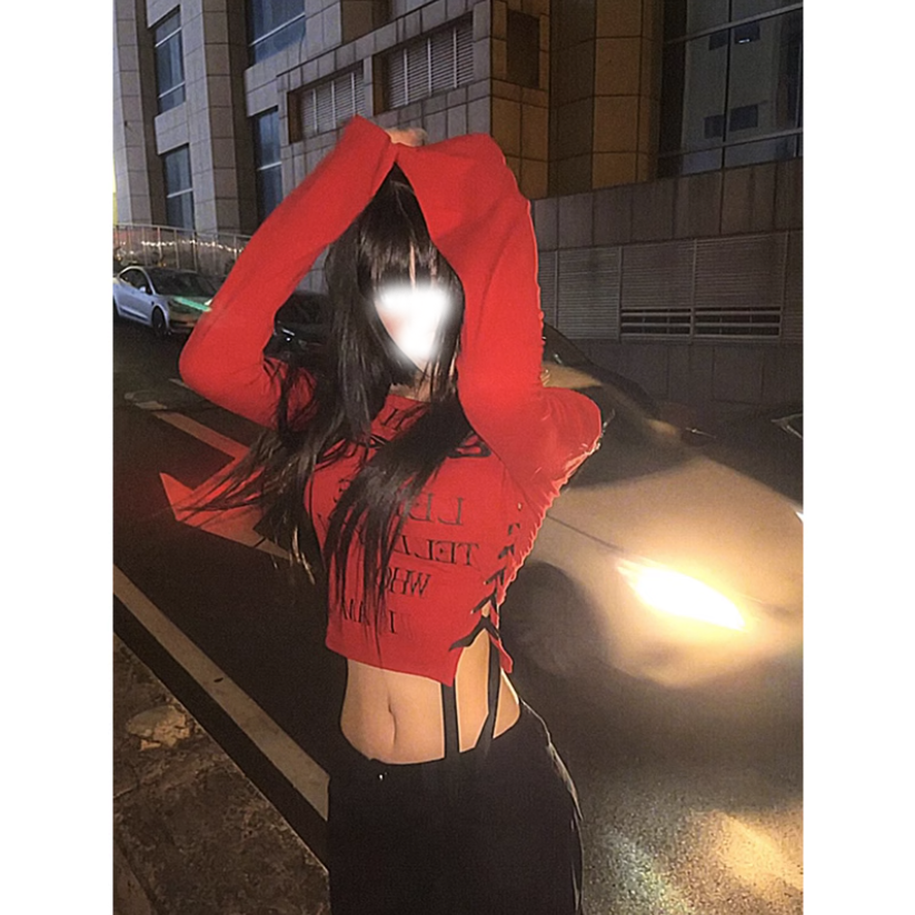 2023年斜肩綁帶長袖上衣女秋季純欲辣妹小心機露肩修身短款t恤