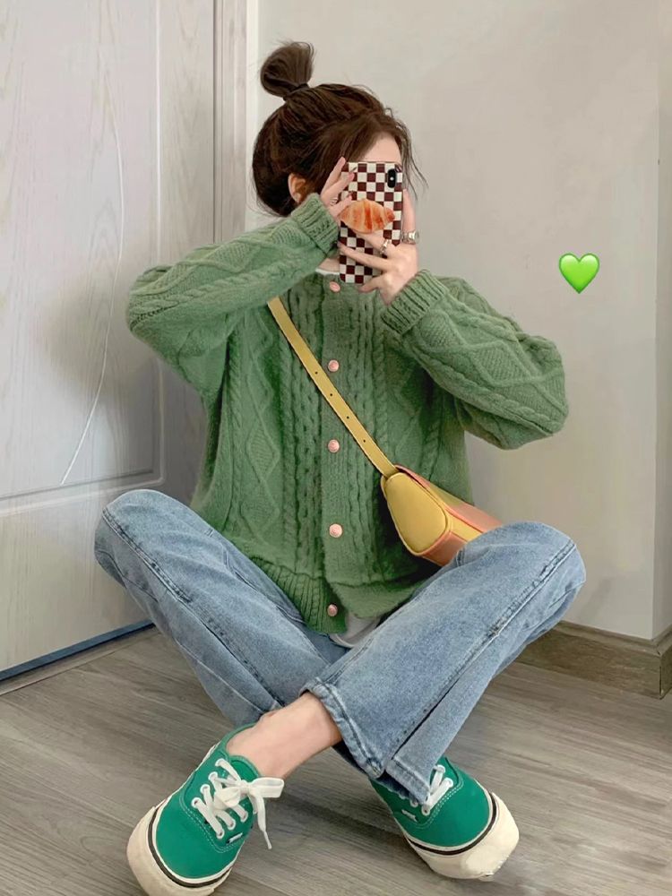 韓系洋氣短款綠色毛衣開衫外套女秋冬復古百搭寬鬆圓領針織上衣潮