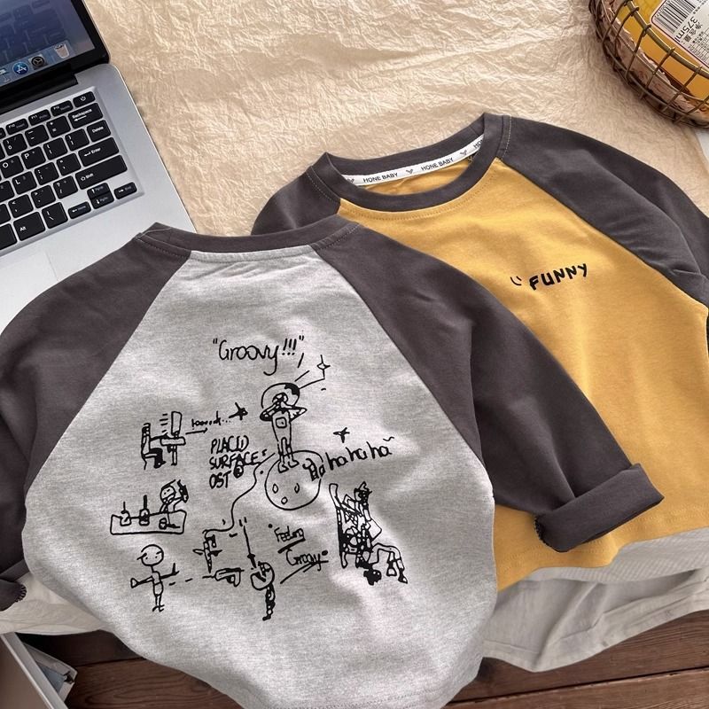 Children's brushed cotton T-shirt autumn clothing for boys and girls long-sleeved graffiti casual inner wear raglan sleeve top for children and middle-aged children