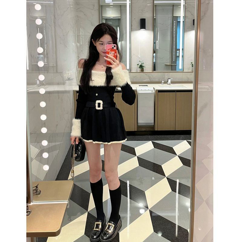 2023 new autumn women's clothing sweet and pure sexy hot girl one-shoulder long-sleeved waist slimming knitted dress