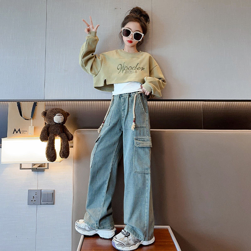 Girls workwear suit, denim three-piece suit, internet celebrity, big girl, stylish sweatshirt, vest, multi-pocket floor mopping pants, autumn outfit