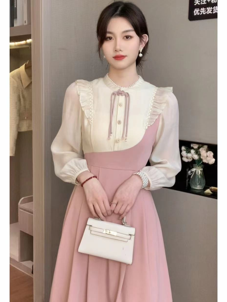 新中式国风少女感设计感减龄气质复古减龄拼接连衣裙秋季新款