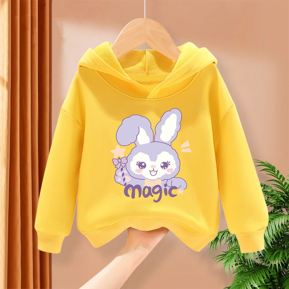 Girls' sweatshirts, spring and autumn styles,  new fashionable children's hooded autumn clothes, casual pullover tops for older girls