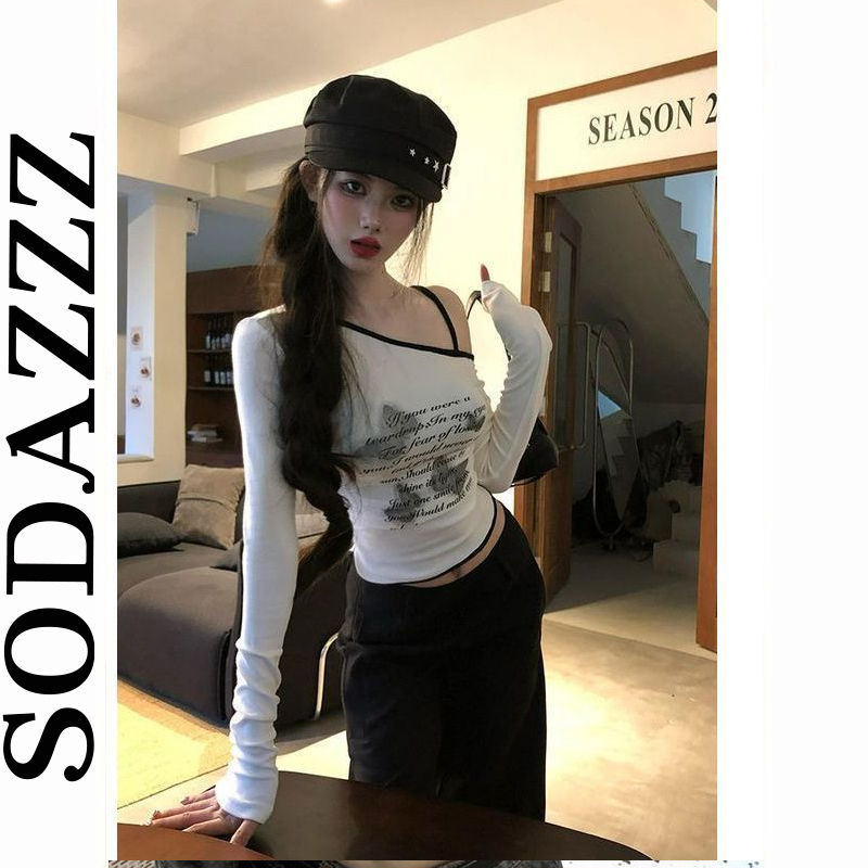 設計感小眾初秋短款辣妹露肩撞色長袖T恤女上衣內搭外穿