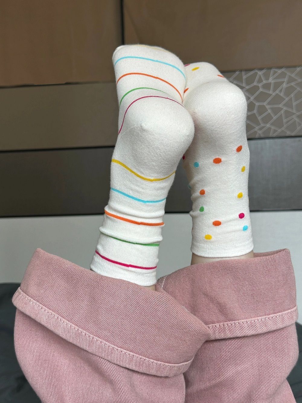Korean style simple and fashionable colorful polka dot pile socks trendy Japanese versatile college style girl horizontal stripe polka dot mid-tube socks