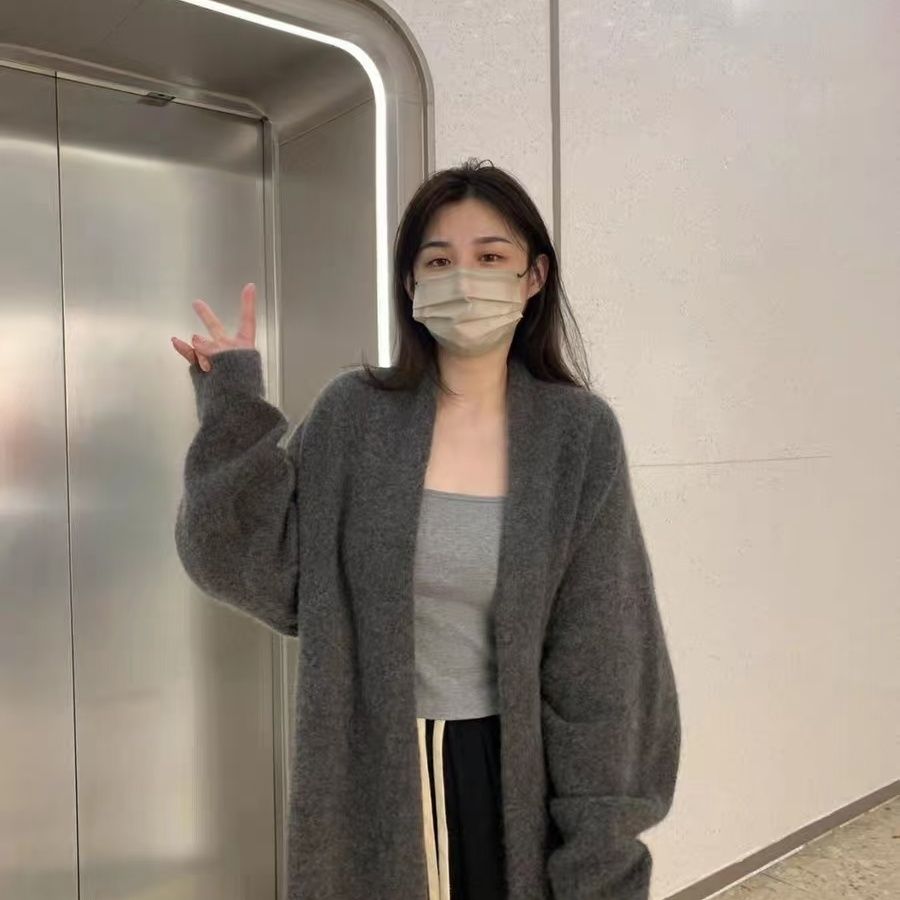 灰色中長款過膝毛衣外套女秋冬季新款慵懶風加厚百搭針織開衫大衣