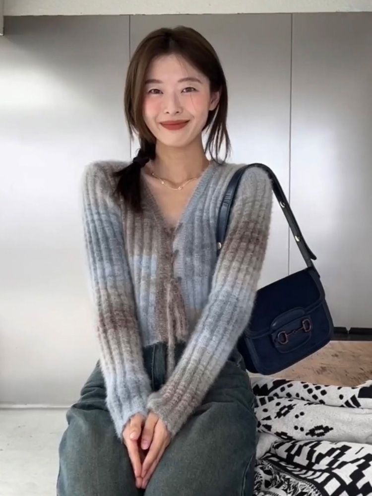 2023秋季新款毛衣藍色條紋針織衫上衣女設計感小眾早秋新款高級感