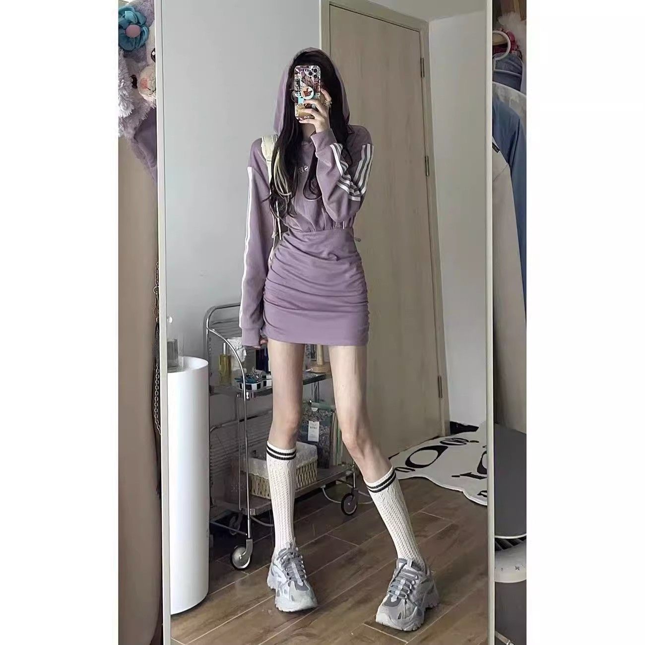 French long-sleeved hooded dress women's 2023 autumn new waist-shrinking temperament sweet and spicy sexy sexy hip skirt