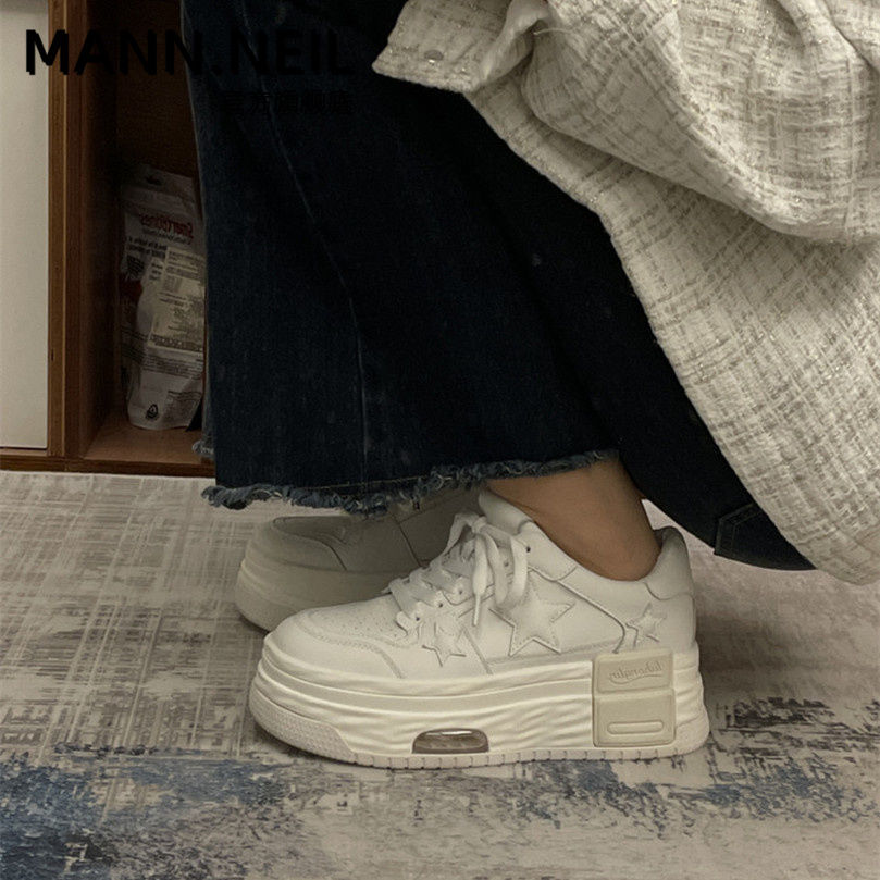 Mann Neil厚底星星松糕休閒板鞋女2023新款小個子增高百搭小白鞋