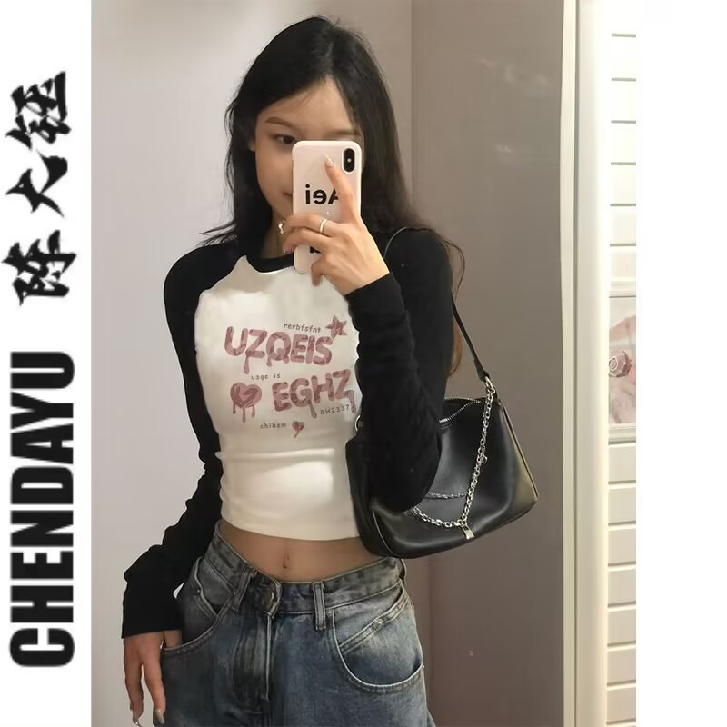 Long-sleeved T-shirt for women with slimming temperament 2023 new letter pullover slim short shirt color matching simple style versatile trend