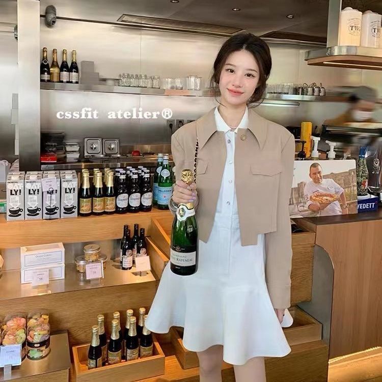 貴氣馬術服 小個子奶油卡其色風衣女短款百搭時髦外套秋裝女尖領