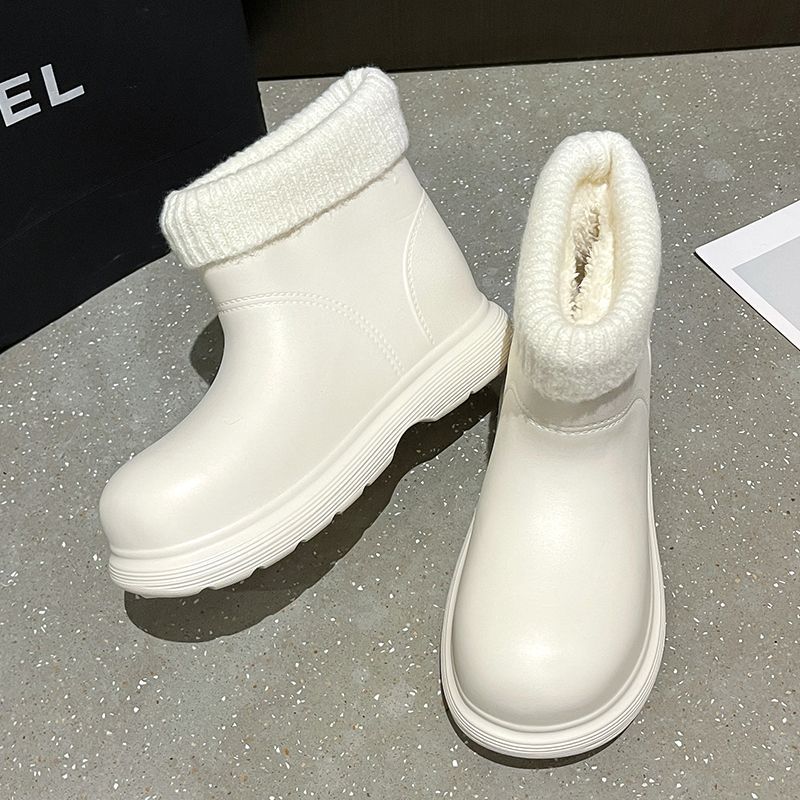 Fashionable tribal snow boots for women in winter plus velvet and thickened  new rain boots, fashionable, versatile, warm and removable cotton shoes