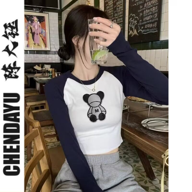 Hot girl tight-fitting bottoming shirt women's clothing 2023 early autumn new European style foreign style age-reducing top with long-sleeved T-shirt