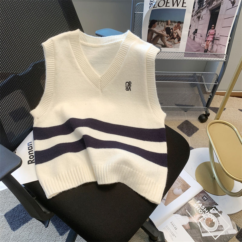 韓版學院風V領針織背心女設計感刺繡馬甲外搭坎肩短無袖上衣疊穿