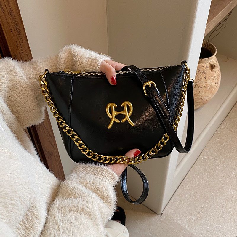 Women's Small Chain Crossbody Shoulder Bag Versatile Design_voghion.com