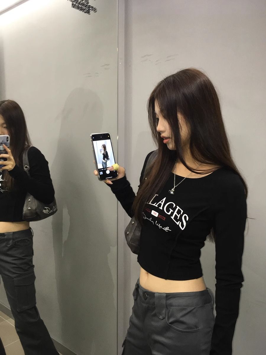 純欲風內搭打底衫女春秋ins潮2023新款t恤長袖短款設計感辣妹上衣