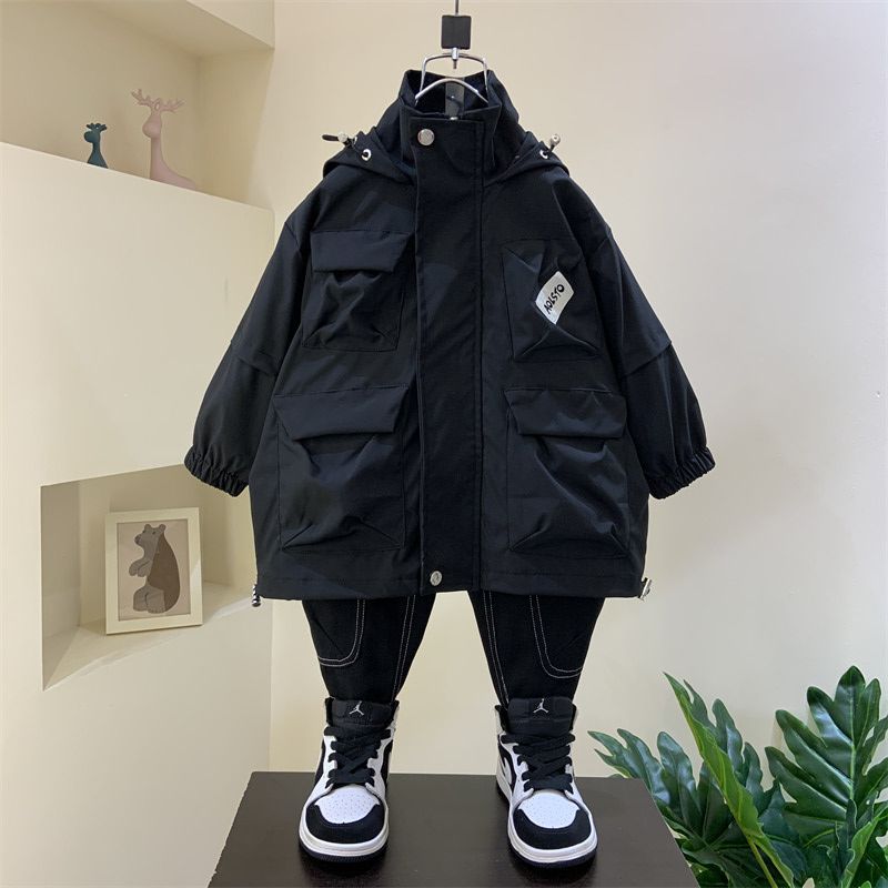 童裝男童衝鋒衣2023新款洋氣兒童春秋裝薄連帽上衣潮寶寶痞帥外套