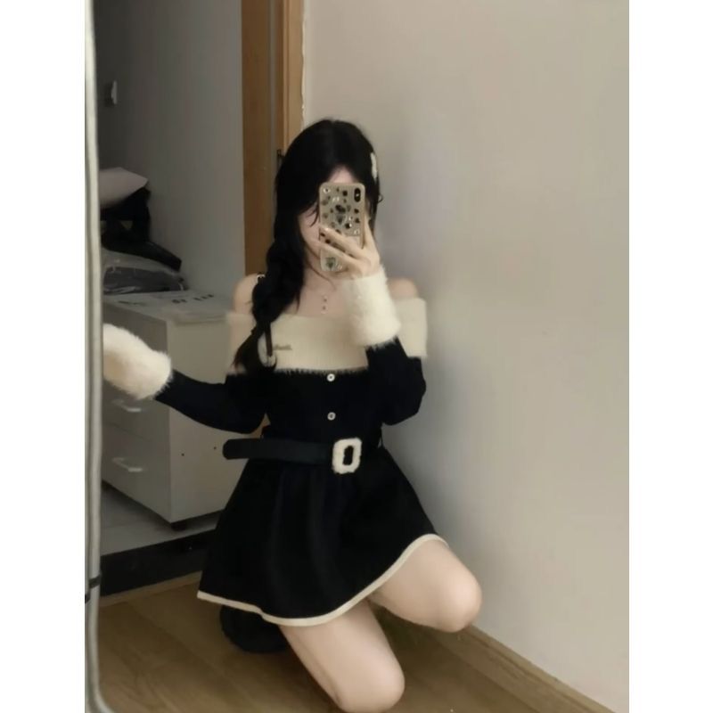 2023 autumn and winter new style sweet and pure sexy hot girl one-shoulder waist slimming knitted sweater long-sleeved dress for women