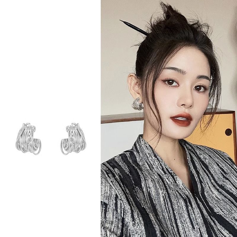 金屬復古繞線耳環港風銀色耳圈女小眾設計感輕奢歐美誇張通勤耳飾
