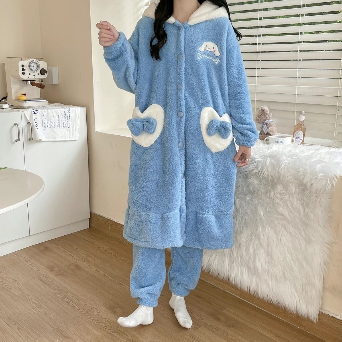 玉桂狗睡衣女中長款冬季加厚加絨珊瑚絨睡袍女套裝卡通可愛大耳狗