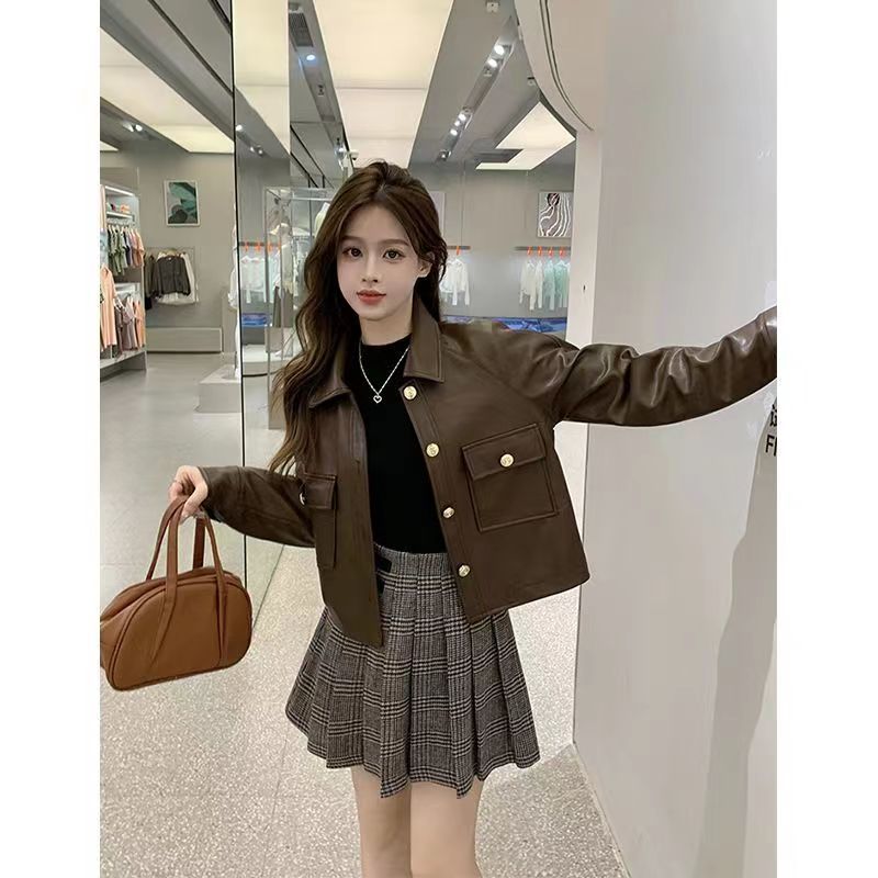 Retro leather jacket jacket for women autumn 2023 new loose short motorcycle wear design long-sleeved top trendy