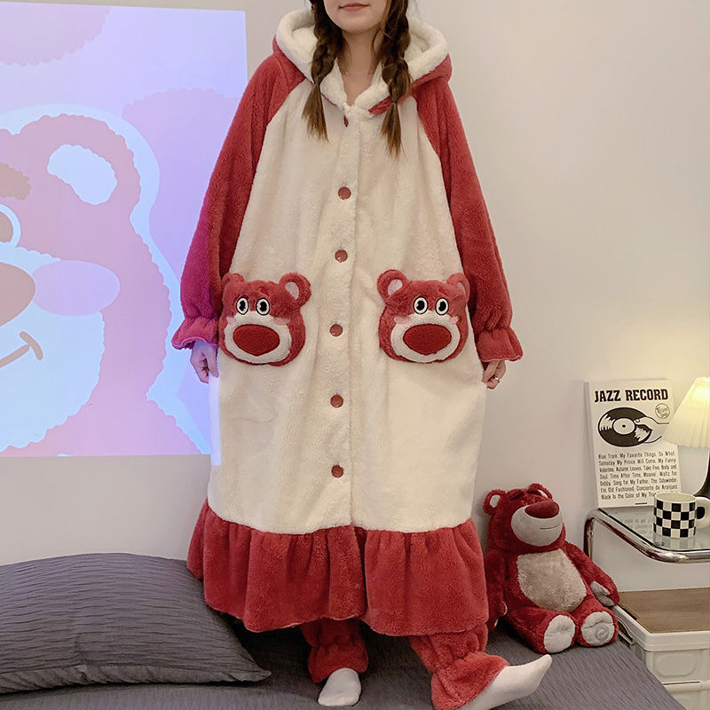草莓熊睡衣女冬季珊瑚絨長款連帽睡袍睡褲加厚冬天保暖家居服套裝