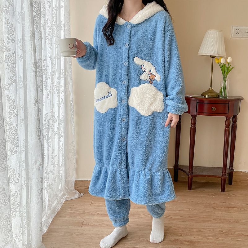 玉桂狗睡衣女秋冬珊瑚絨加厚加絨可愛長款睡袍2023新款家居服套裝