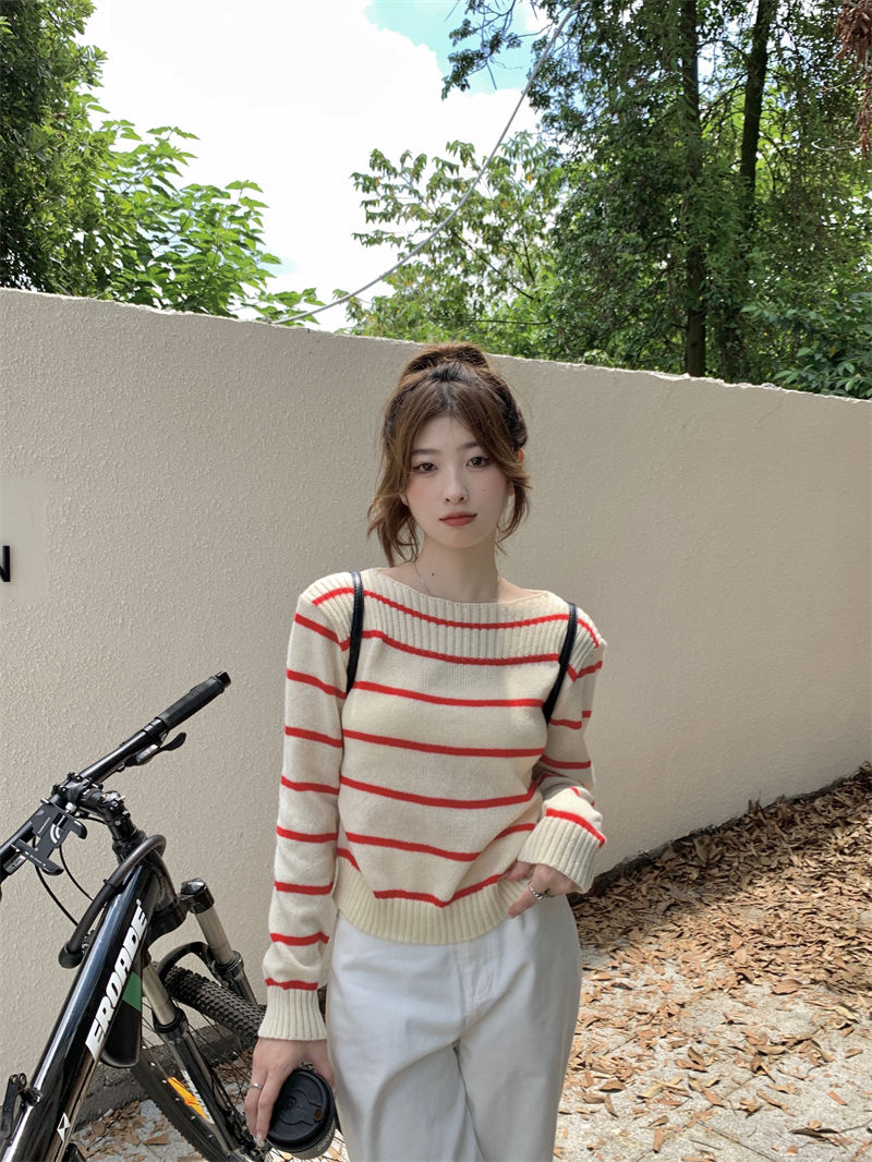 Striped sweater women's autumn  new design pleated round neck contrasting loose slim long-sleeved top
