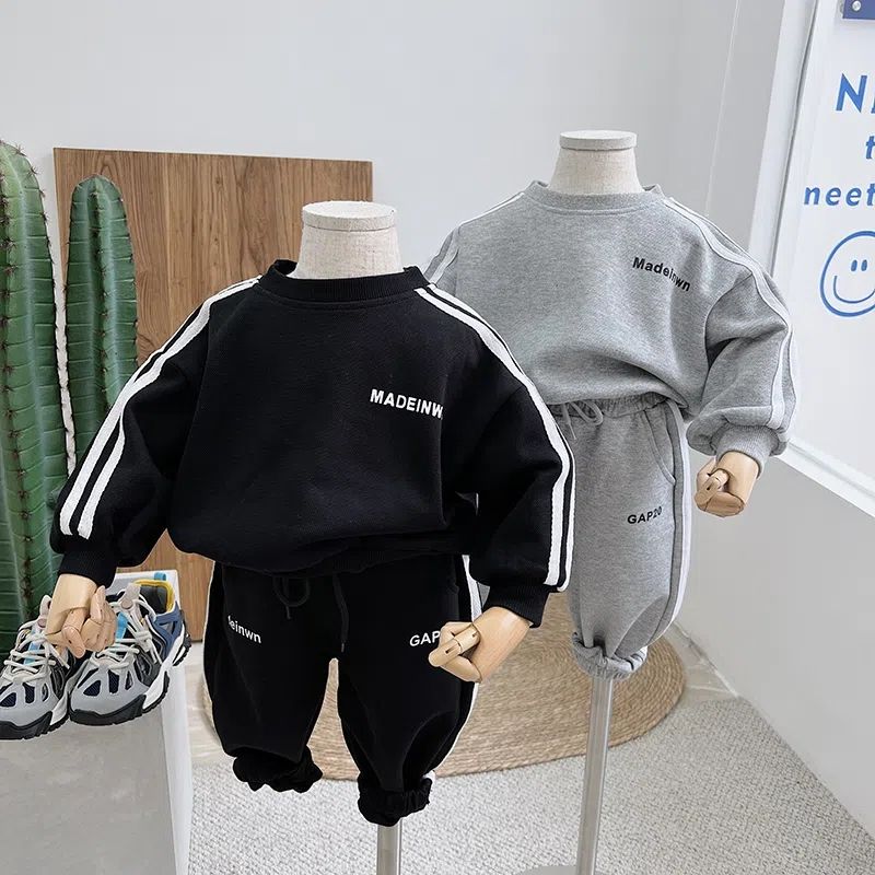 Boys and girls suits 2023 spring and autumn new children's alphabet casual sweatshirt baby sweatpants spring two-piece set
