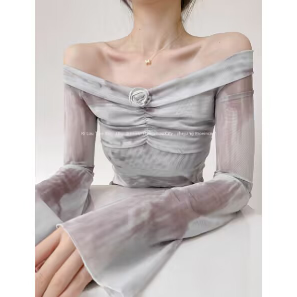 Oriental aesthetic tie-dye pleated one-shoulder long-sleeved T-shirt for women autumn slim-fitting short three-dimensional rose trumpet sleeve top