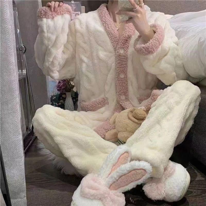 睡衣冬季女款珊瑚絨加厚加絨長袖可愛寬鬆法蘭絨家居服套裝可外穿
