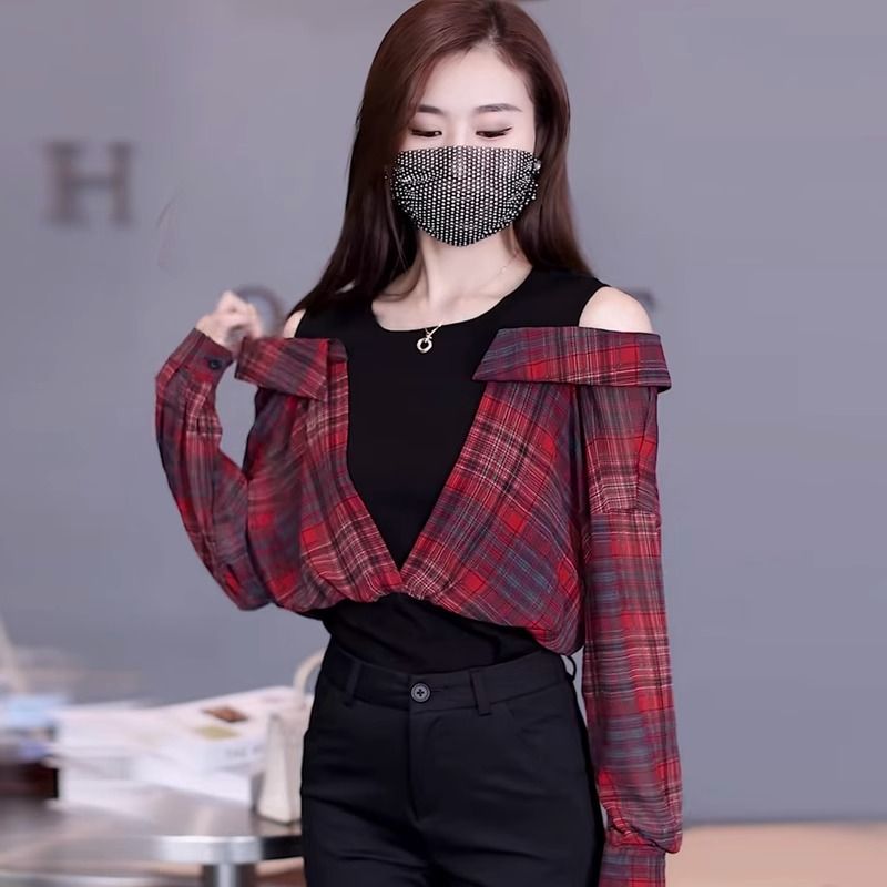 假兩件格子襯衫女2023秋季新款今年流行露肩設計感小眾長袖上衣潮