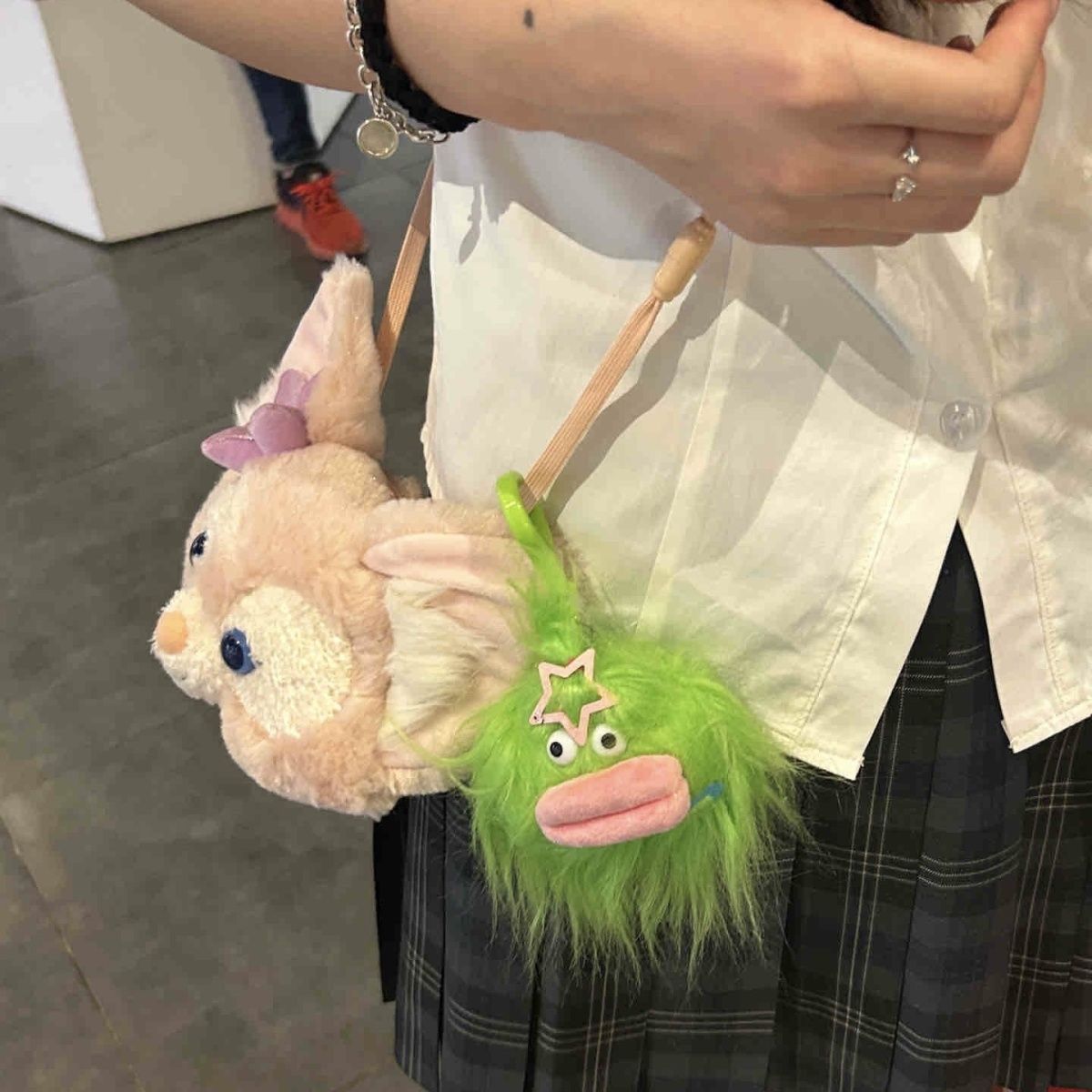 Green Monster Chou Chou Chou Chou Jun Long Hair Monster Keychain Pendant Plush Cute Girl Bag Pendant Gift Doll