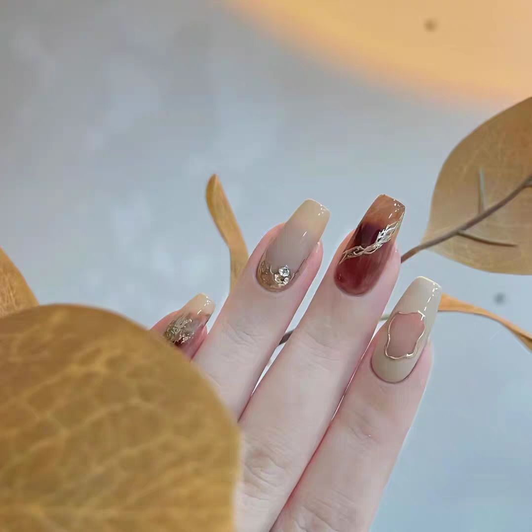 Autumn and winter handmade custom-made wearable nails brown smudged gold irregular hook edge simple finished product whitening manicure patch