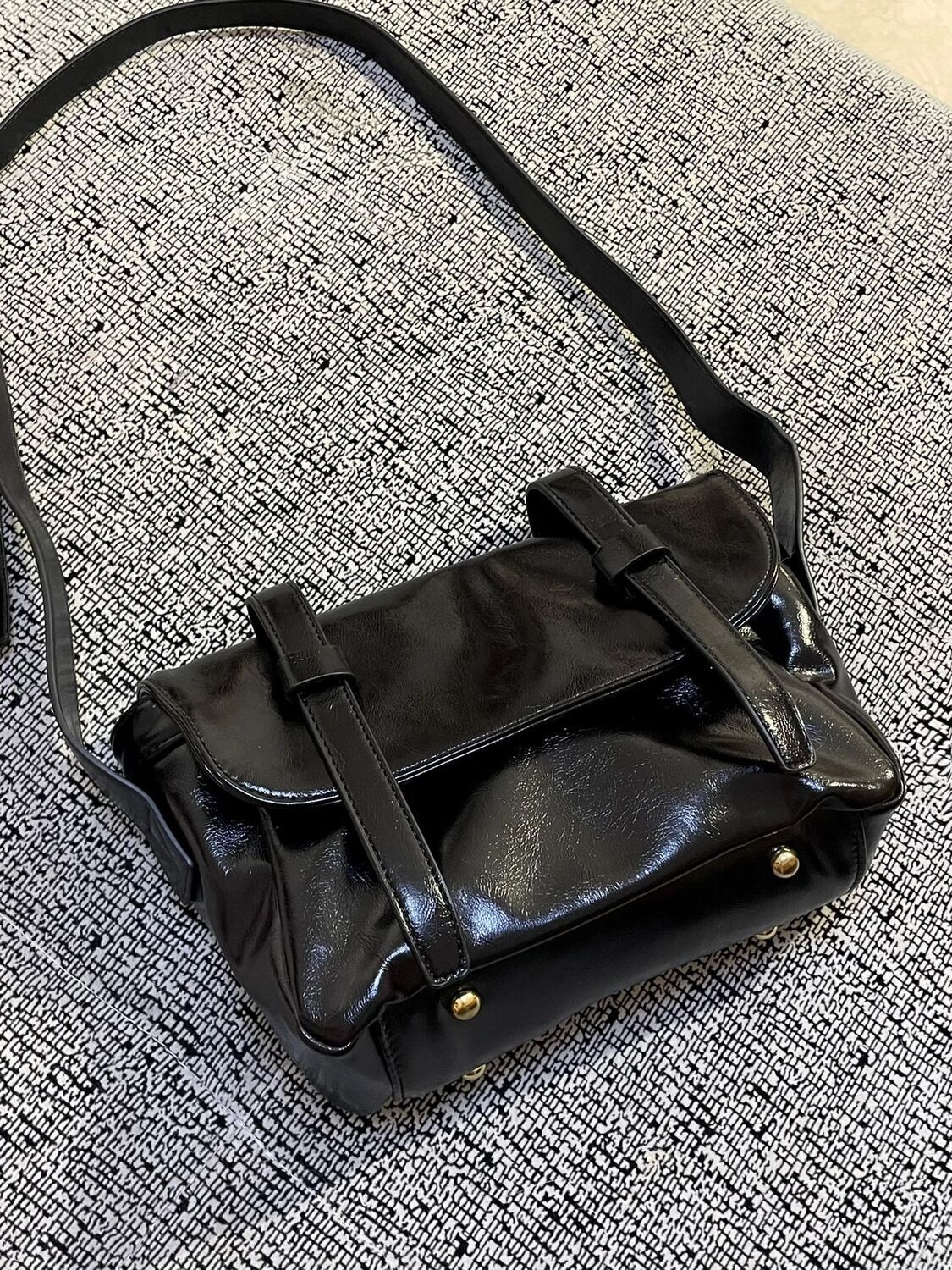 Retro waxed leather messenger bag for women 2024 new Korean niche versatile soft leather commuter shoulder bag crossbody...