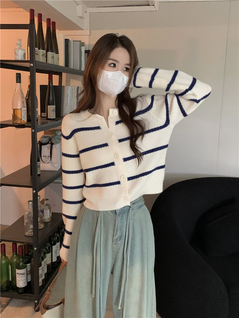 Autumn round neck striped sweater women's long-sleeved sweater cardigan coat loose slimming sweet fashionable top