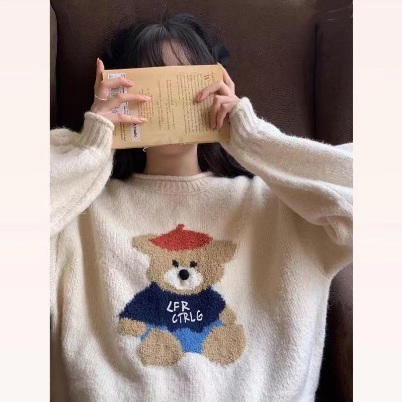 秋季新款日系甜美百搭針織衫女奶乖小熊白色寬鬆圓領毛衣女