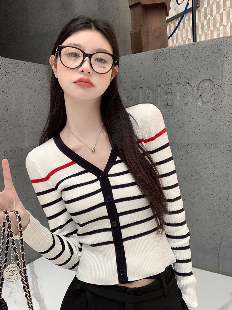 Black and white striped sweater long-sleeved early autumn French v-neck hot girl slim cardigan short Korean college style top