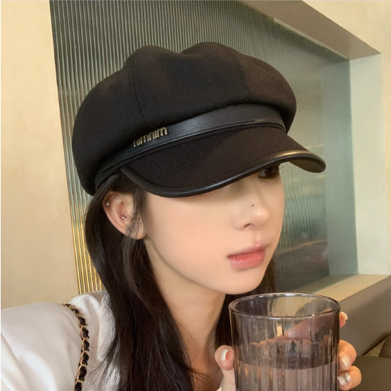 High-end spring and autumn peaked cap for women Japanese black casual retro painter beret showing face small clouds octagonal hat