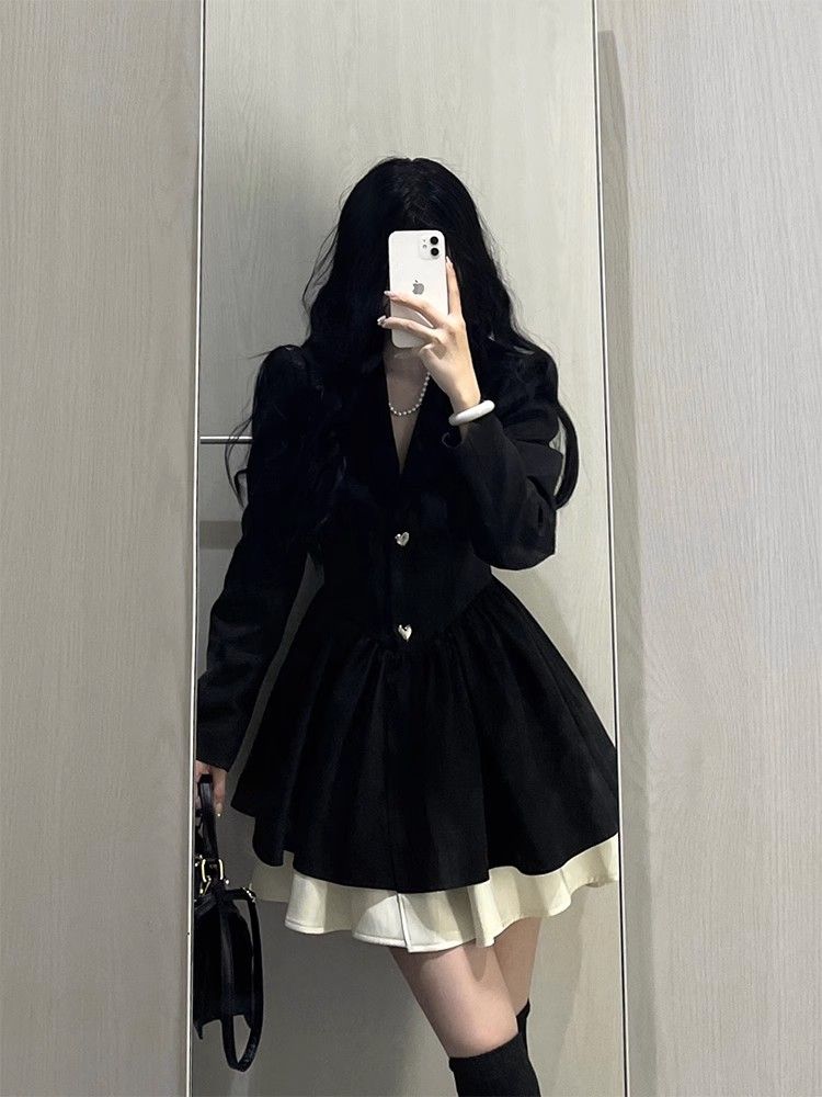 Small French tutu skirt, high-end long-sleeved suit, waist slimming, small fragrant black dress, early autumn style