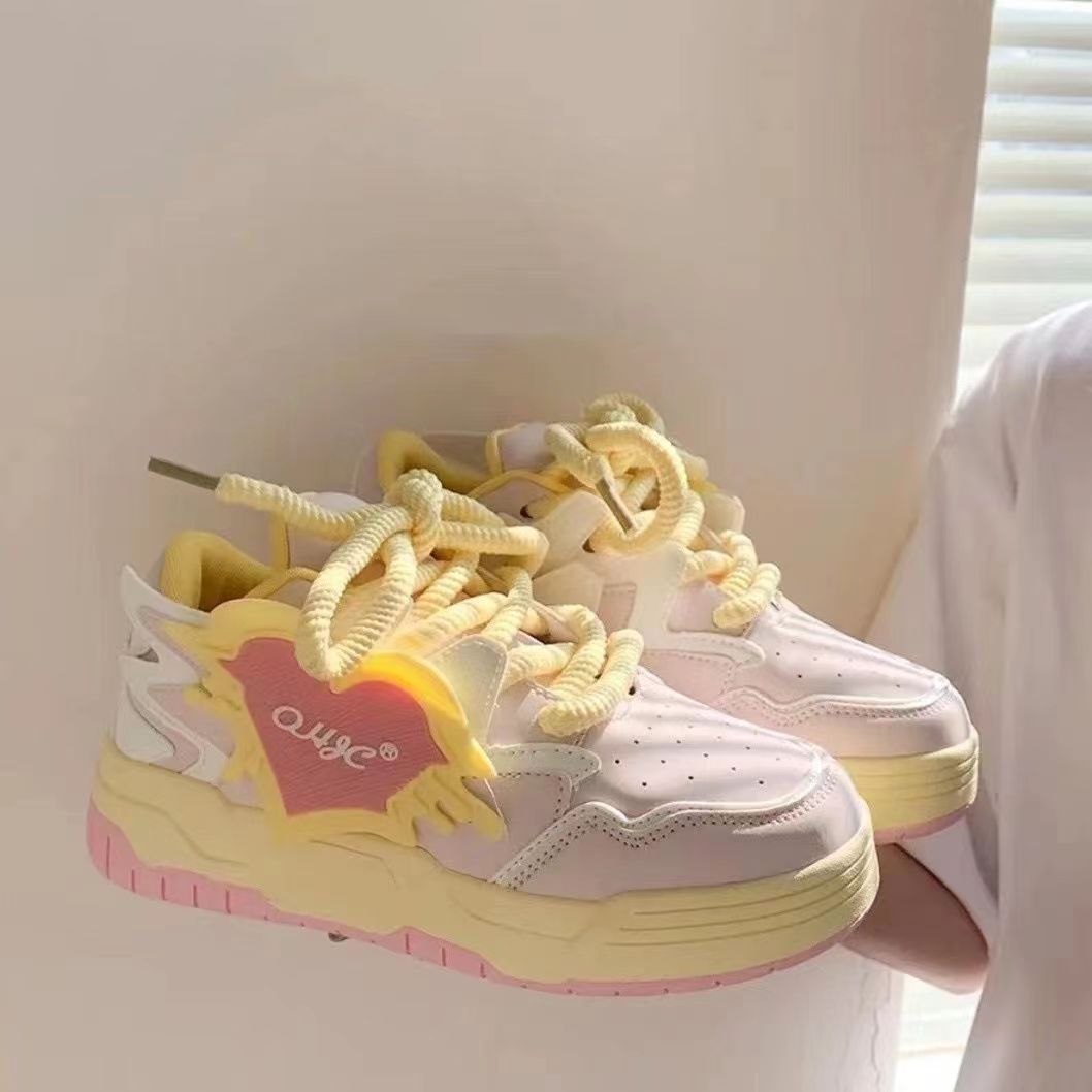 小众原创设计感粉黄色爱心面包鞋女学生多巴胺穿搭休闲运动滑板鞋