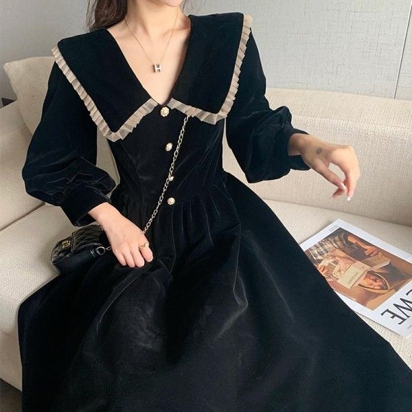 法式娃娃領金絲絨小香風連衣裙女2023秋冬大碼胖mm赫本風小黑裙子