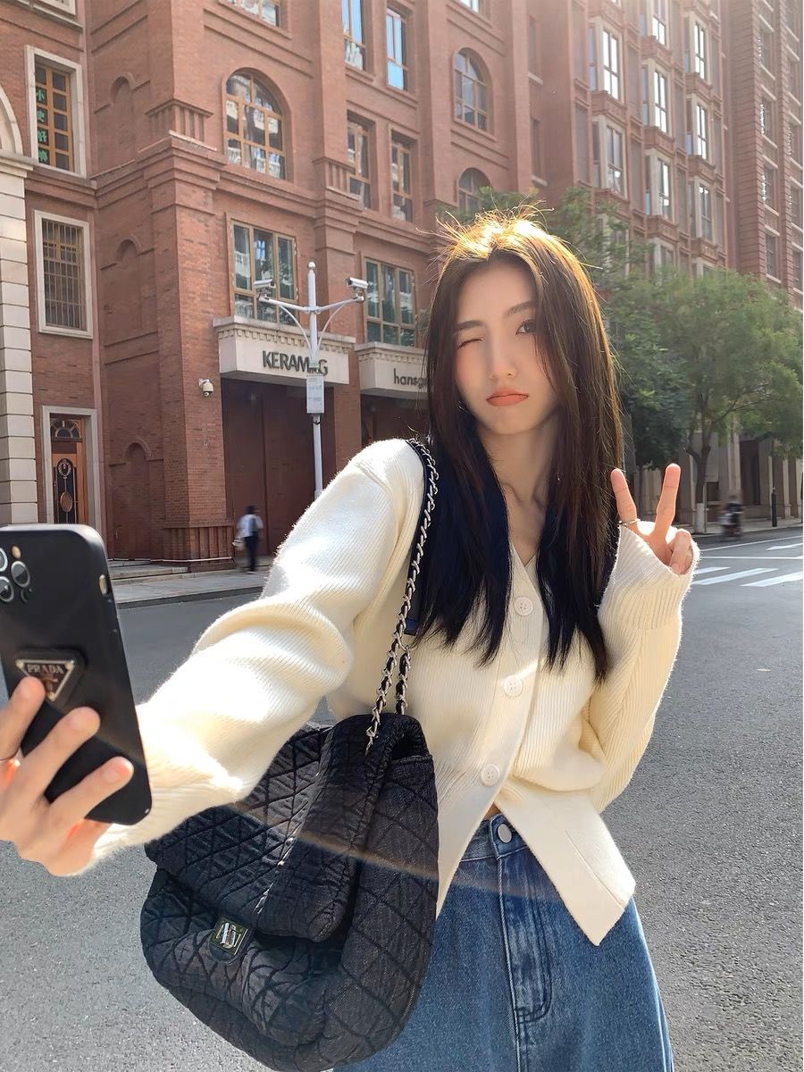 MINETTE黑色v領毛衣開衫女2023秋冬外穿韓版收腰長袖短款針織上衣