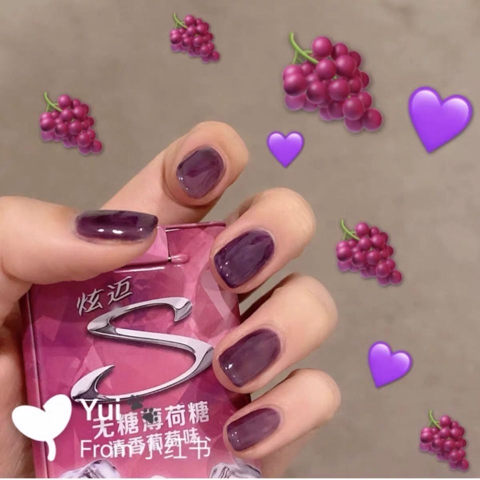 秋冬美甲成品假指甲手工穿戴式甲片光療顯白葡萄紫純色可拆卸短款