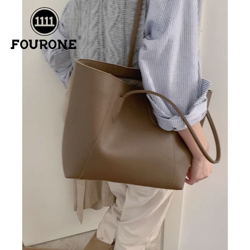 Retro college style tote bag for women 2023 new trendy Korean large capacity shoulder commuter bag